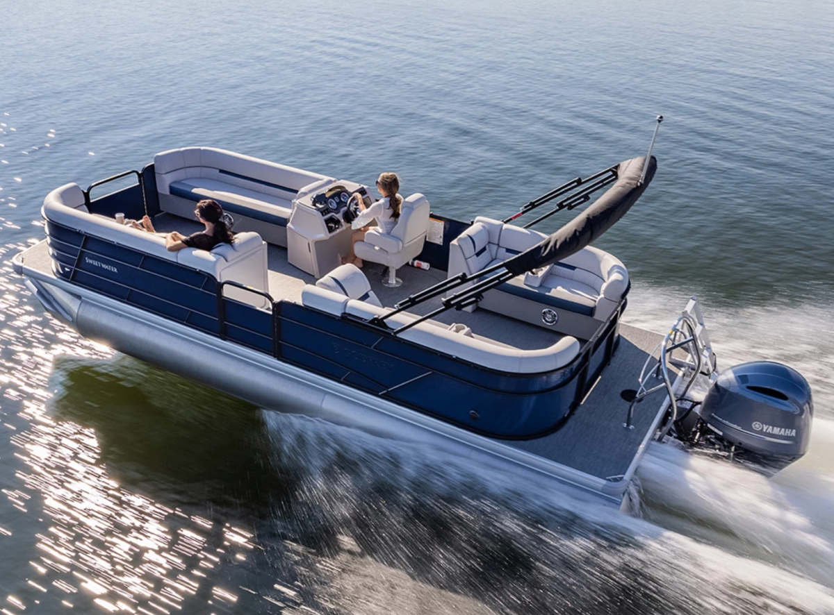 Tritoon 150hp available to rent